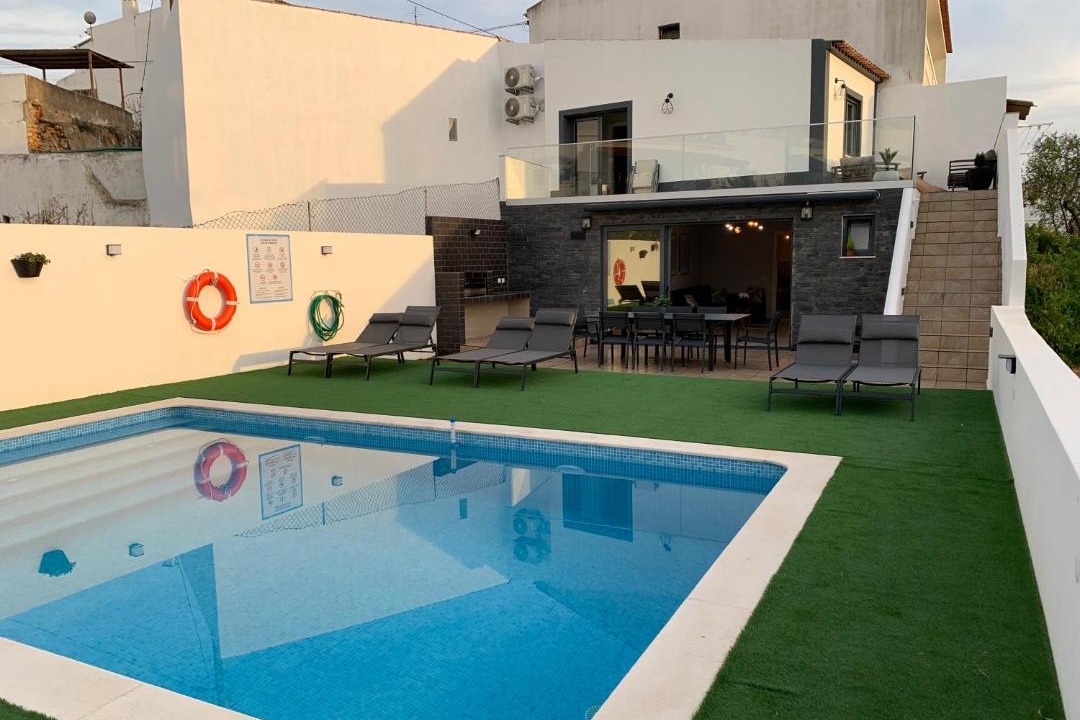 Photo of Outdoor in Pera