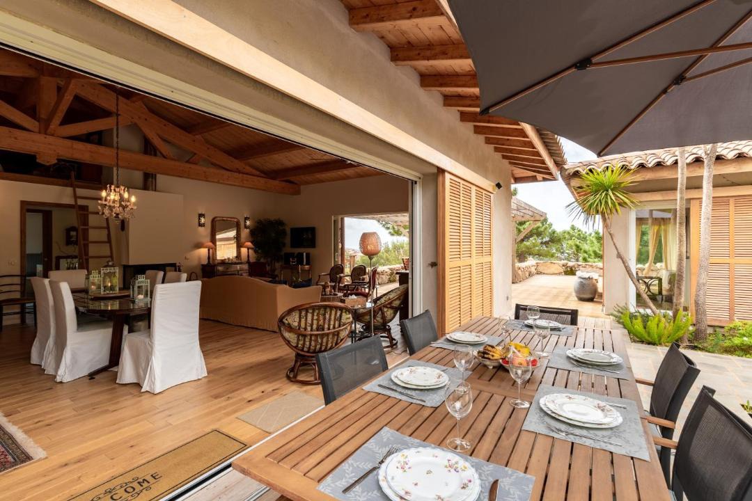 Photo of Livingroom in Monacia-d'Aullene