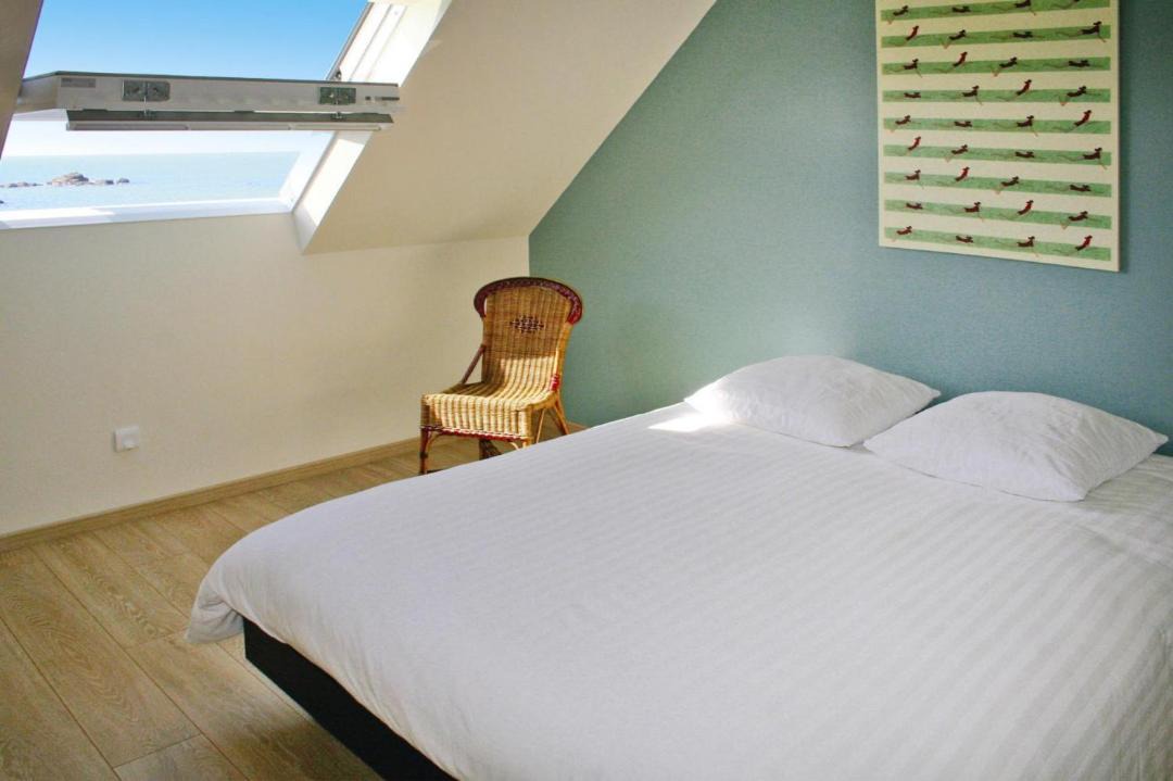 Photo of Bedroom in Plouescat