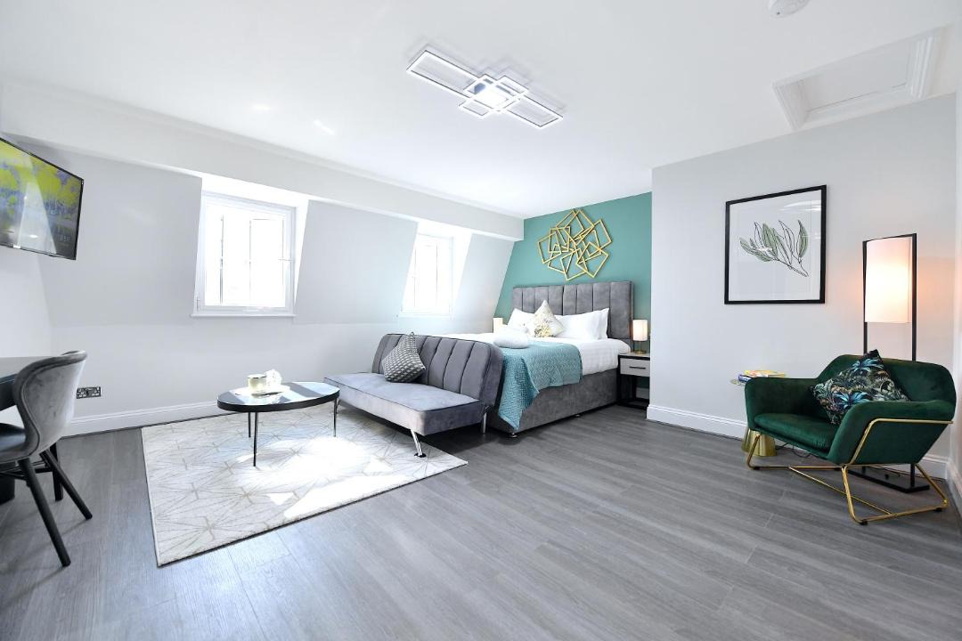 Photo of Livingroom in Bishop's