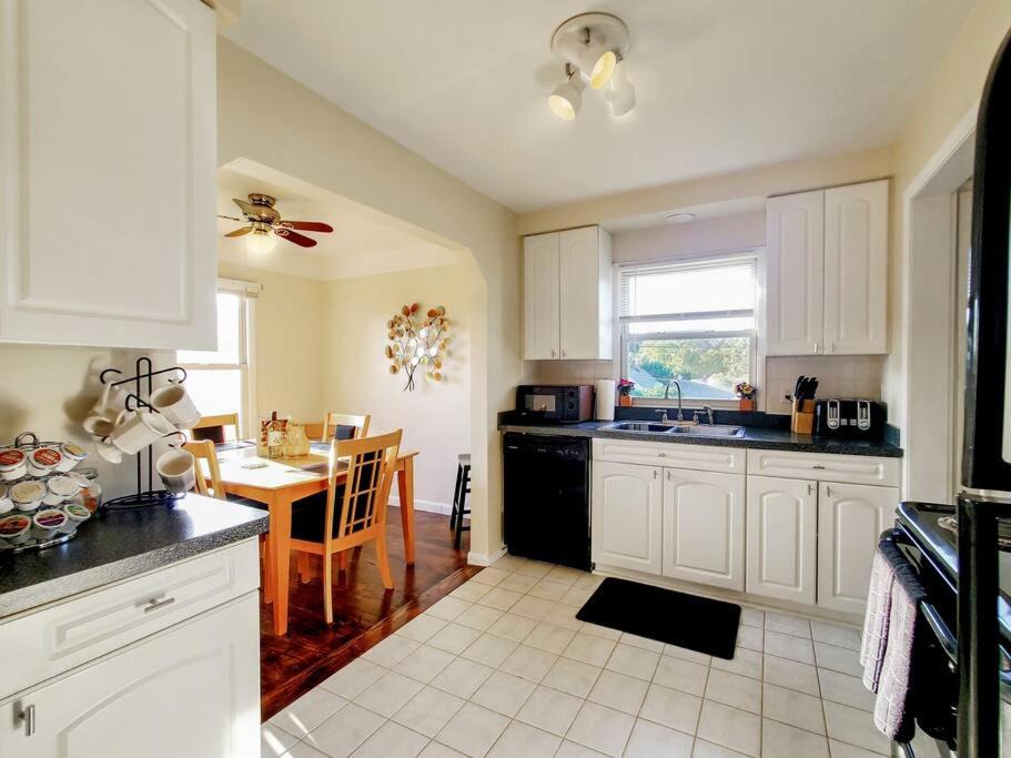 Photo of Kitchen in Pontiac