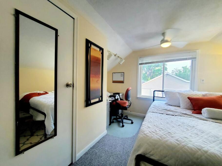 Photo of Bedroom in Pontiac