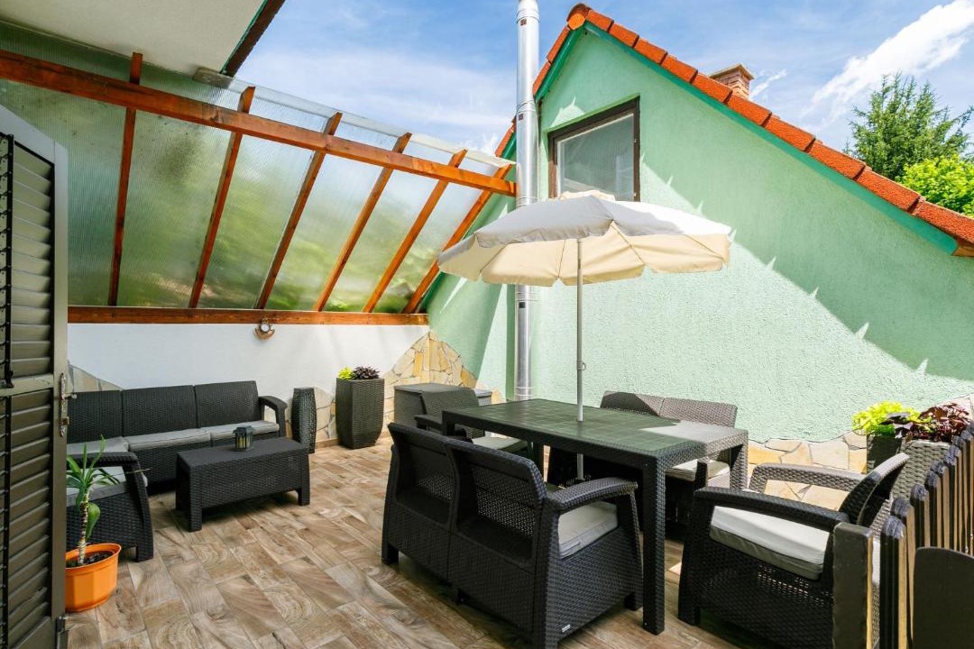 Photo of Patio Balcony in Balatonlelle
