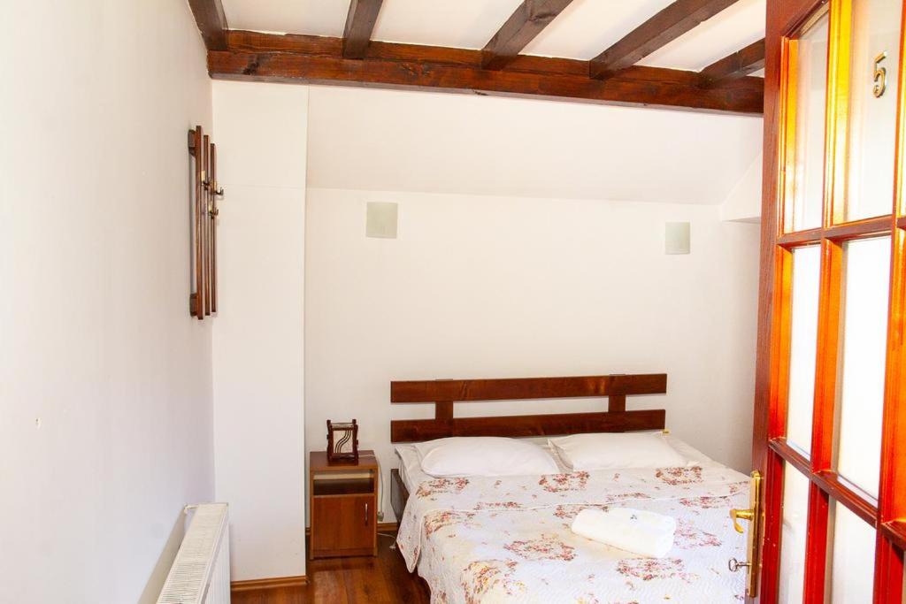 Photo of Bedroom in Corbeni
