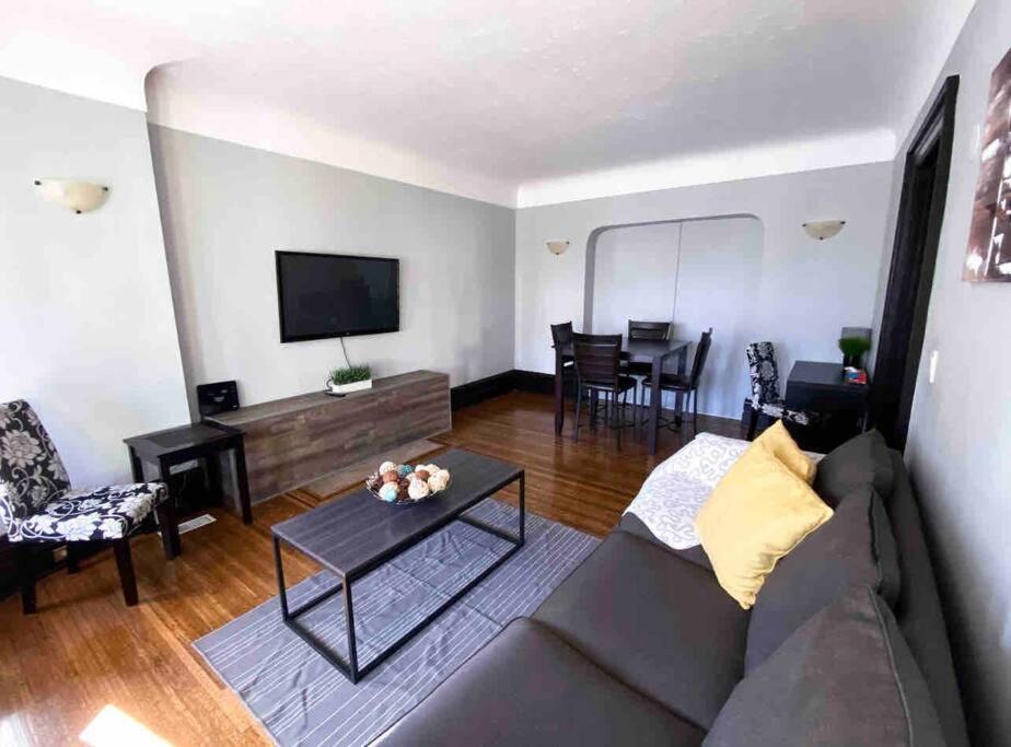 Photo of Livingroom in York - Haig
