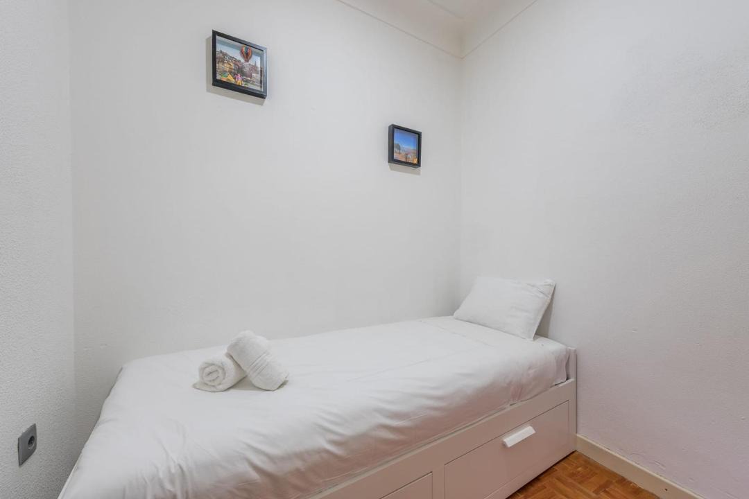 Photo of Bedroom in Santa Marinha
