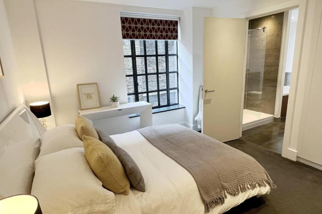 Photo of Bedroom in Covent Garden