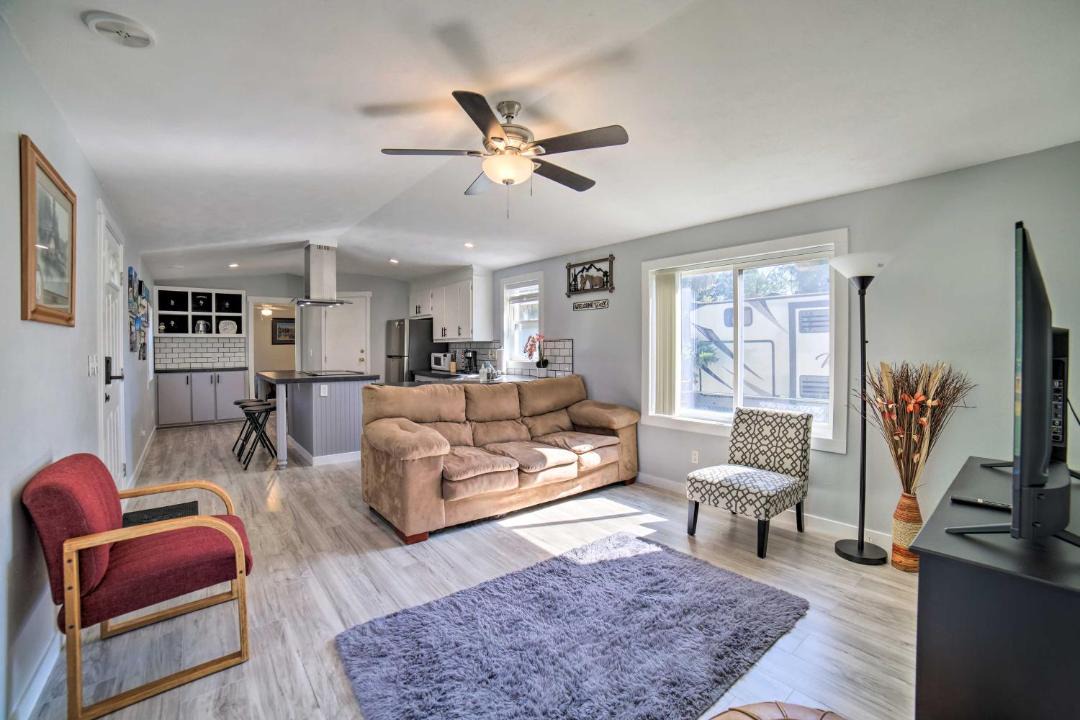 Photo of Livingroom in Ashton