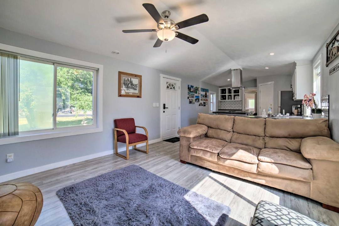 Photo of Livingroom in Ashton