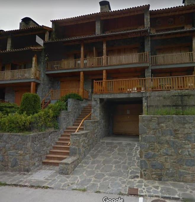Photo of Buildings in Setcases