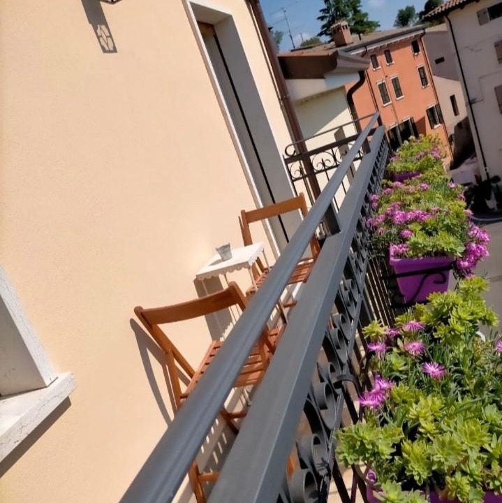 Photo of Patio Balcony in Calmasino