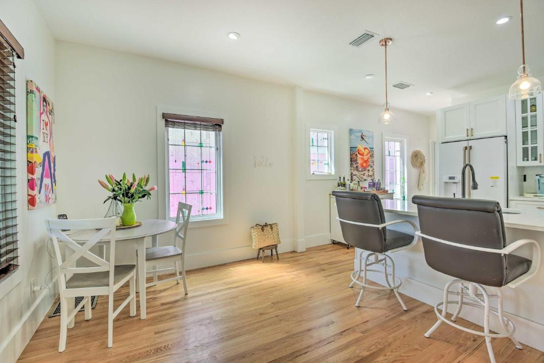 Photo of Livingroom in Central Sarasota