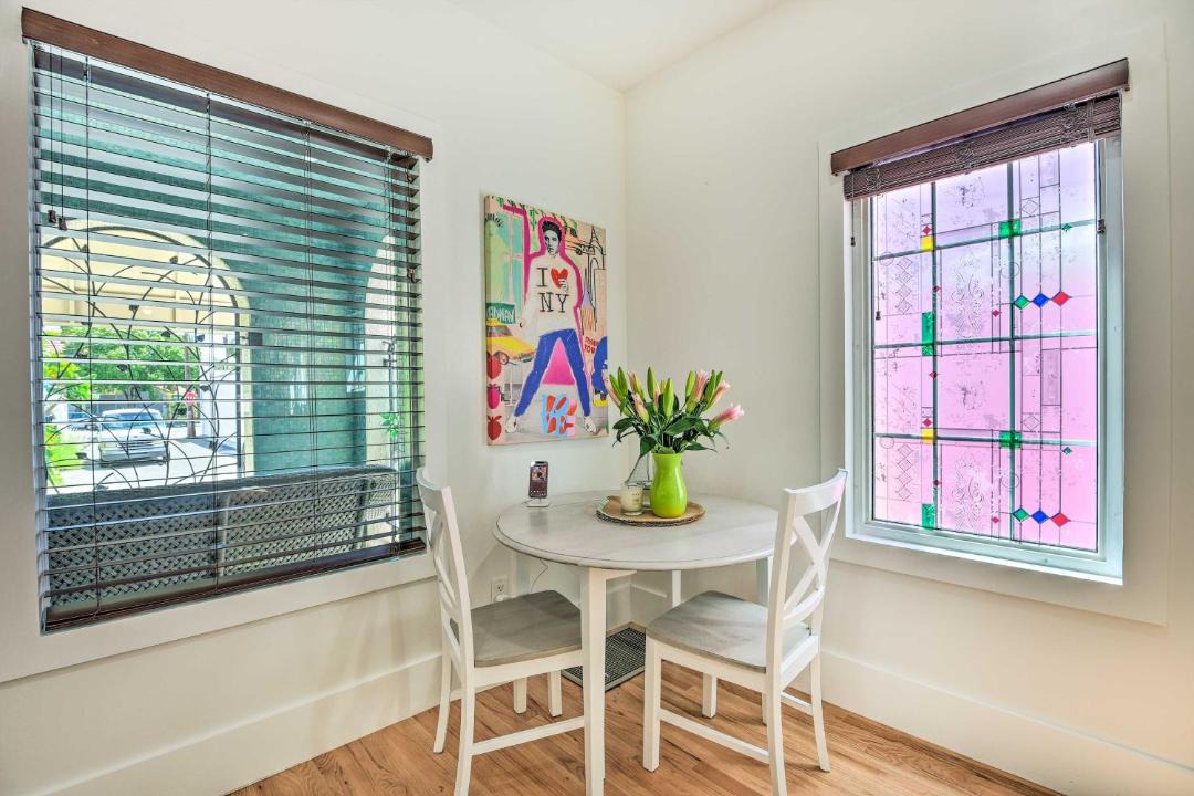 Photo of Livingroom in Central Sarasota