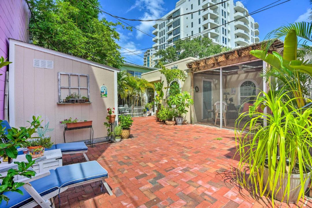 Photo of Buildings in Central Sarasota