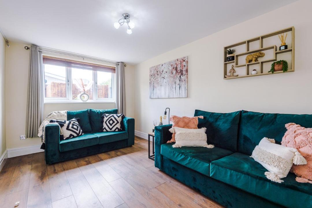 Photo of Livingroom in Chorlton-by-Backford