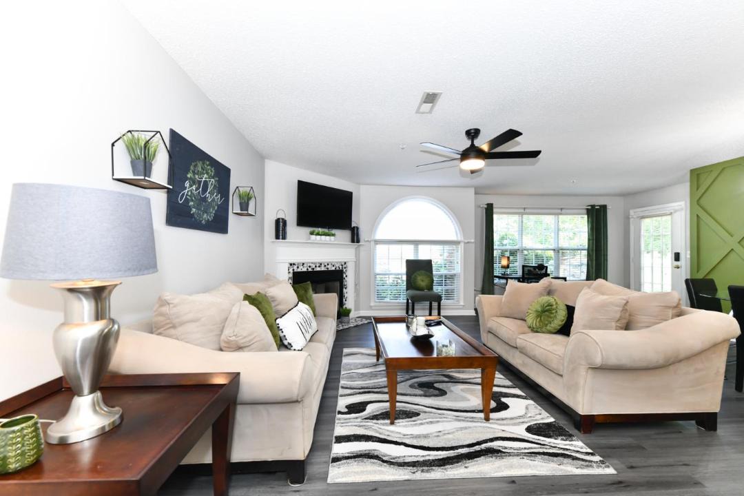 Photo of Livingroom in Greensboro