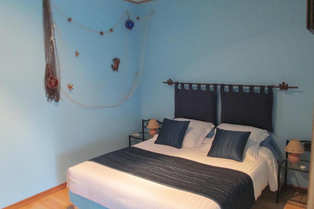 Photo of Bedroom in Tracy-sur-Mer