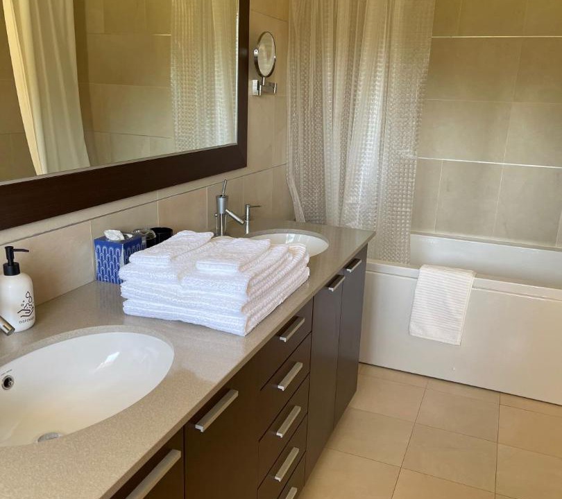 Photo of Bathroom in Paco
