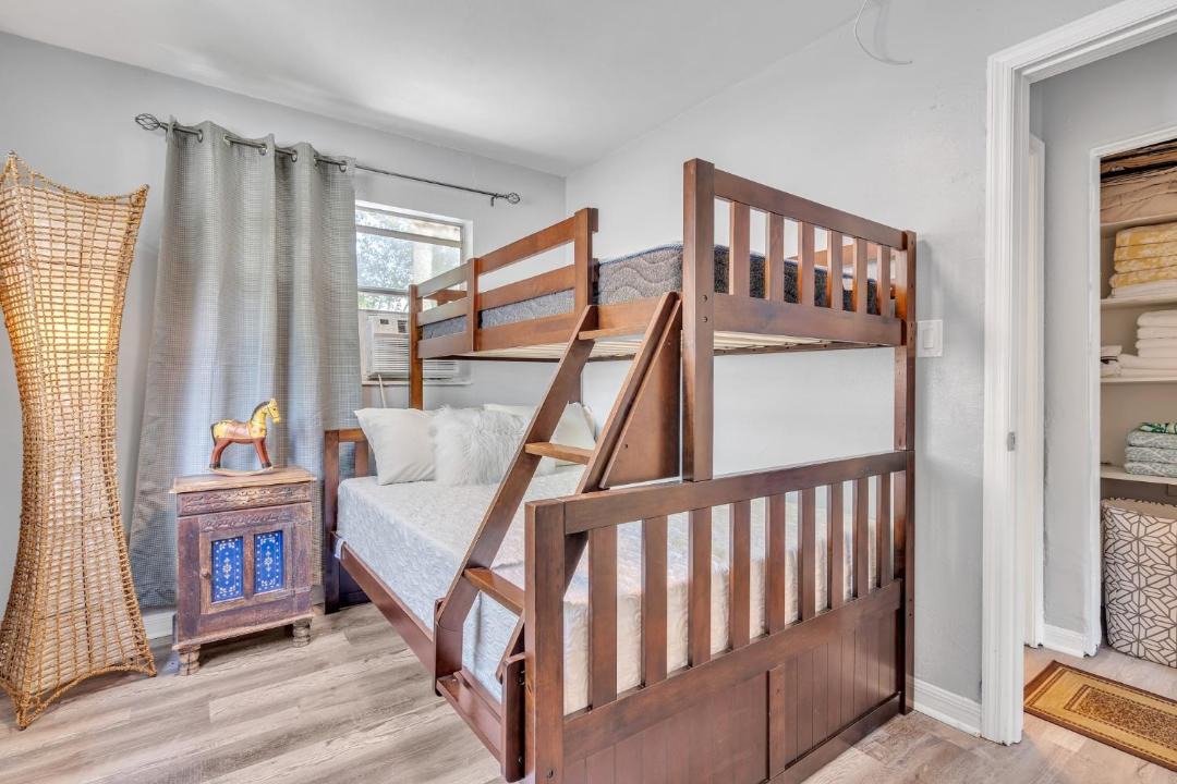 Photo of Bedroom in Gillespie Park