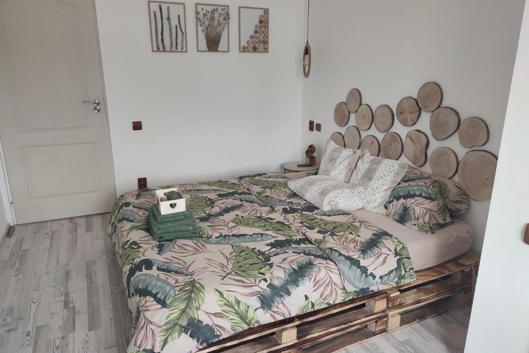Photo of Bedroom in Vulcan