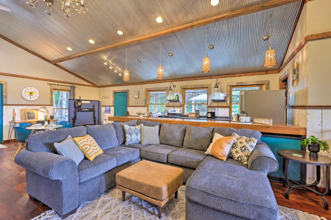 Photo of Livingroom in Fremont County