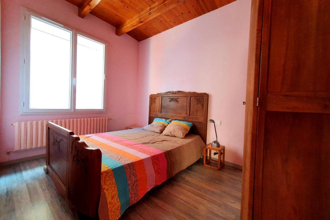Photo of Bedroom in Saint-Beauzely