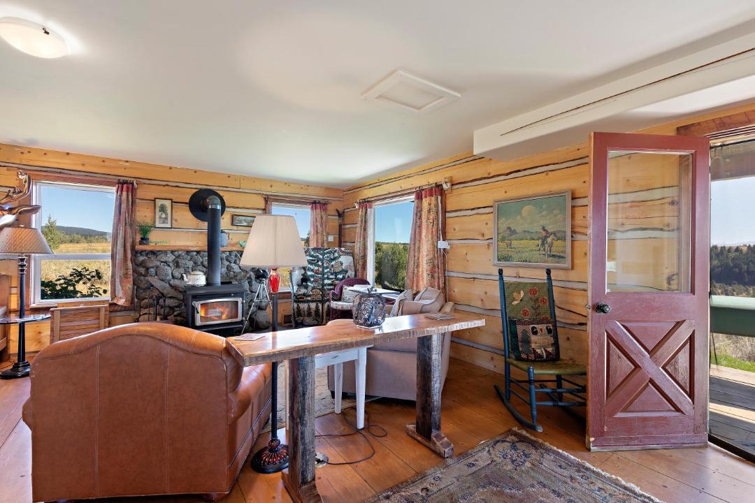 Photo of Livingroom in Ashton
