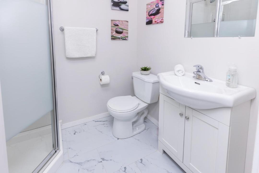Photo of Bathroom in Centretown West
