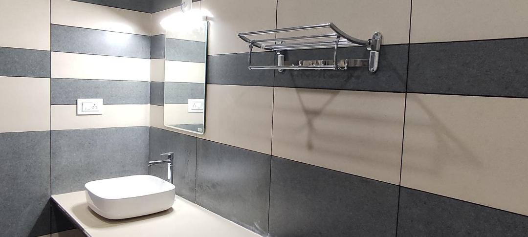 Photo of Bathroom in Ramakkalmedu