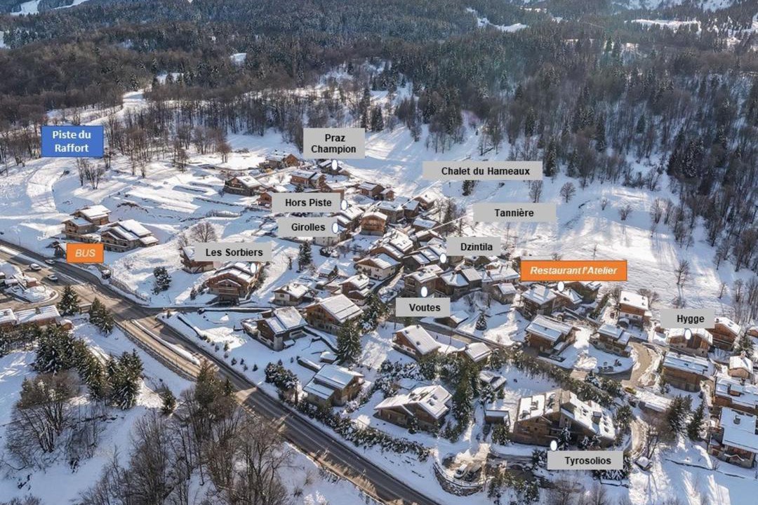 Photo of Buildings in Le Raffort