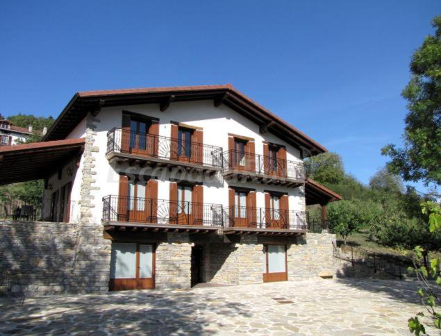 Photo of Buildings in Imotz