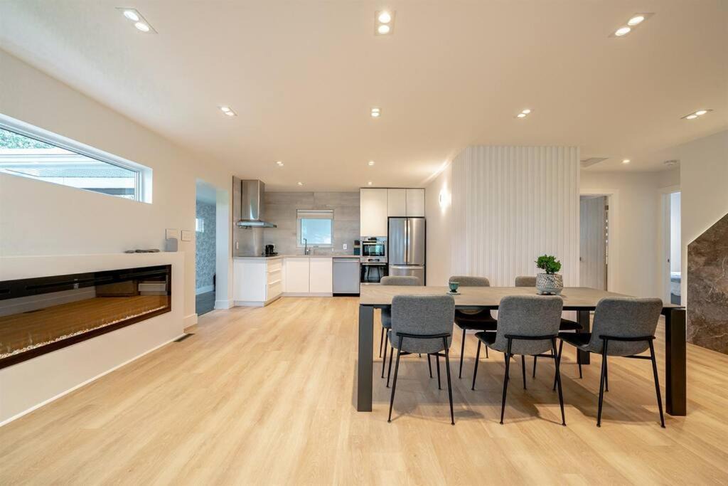 Photo of Livingroom in Leamington