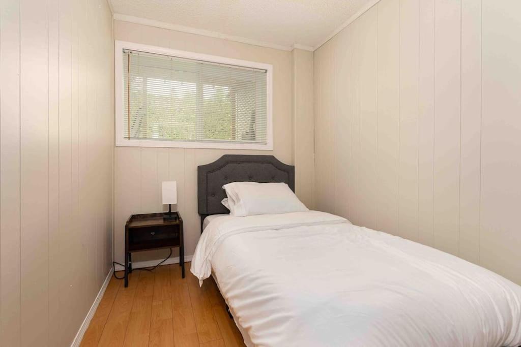 Photo of Bedroom in Abbotsford