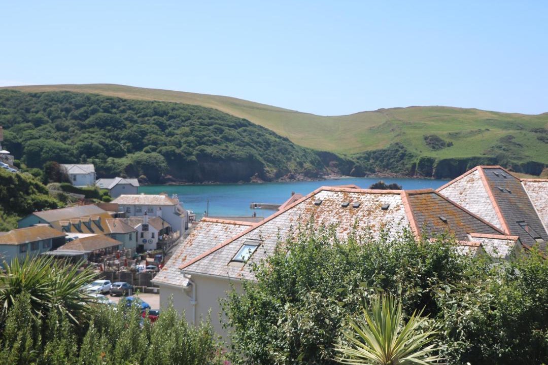 Photo of Others in Hope-Cove