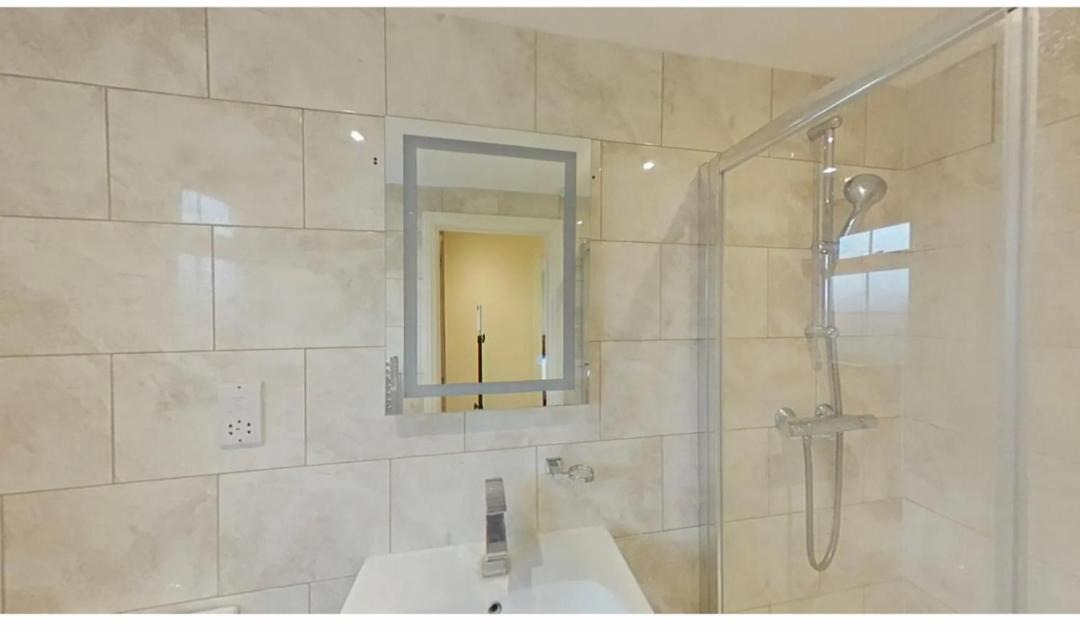 Photo of Bathroom in Langley Marish