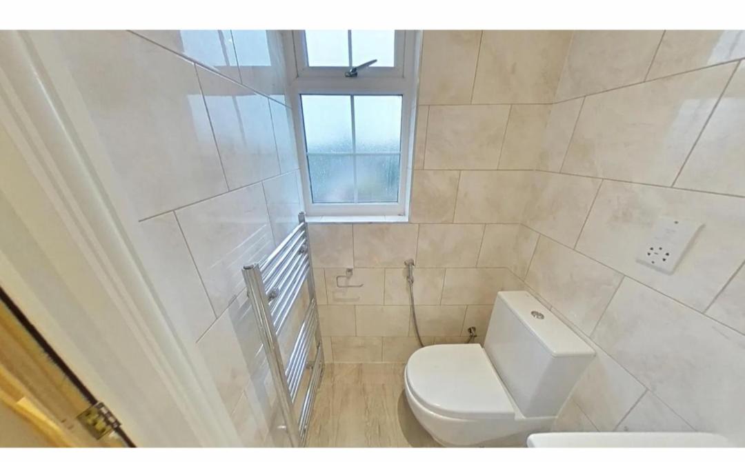 Photo of Bathroom in Langley Marish