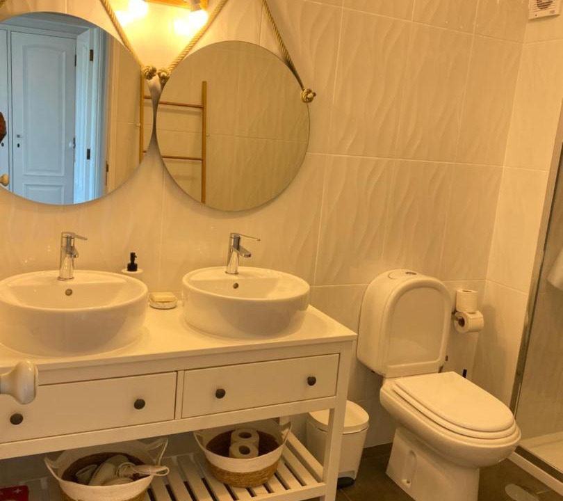 Photo of Bathroom in Vagos