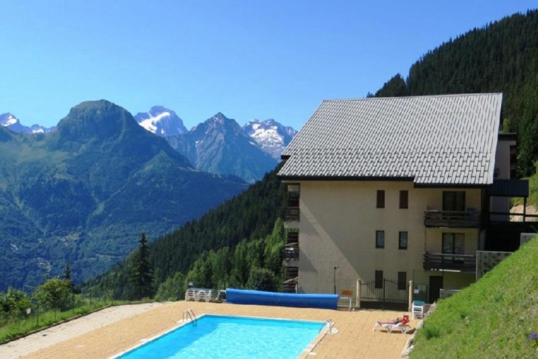 Photo of Outdoor in Auris