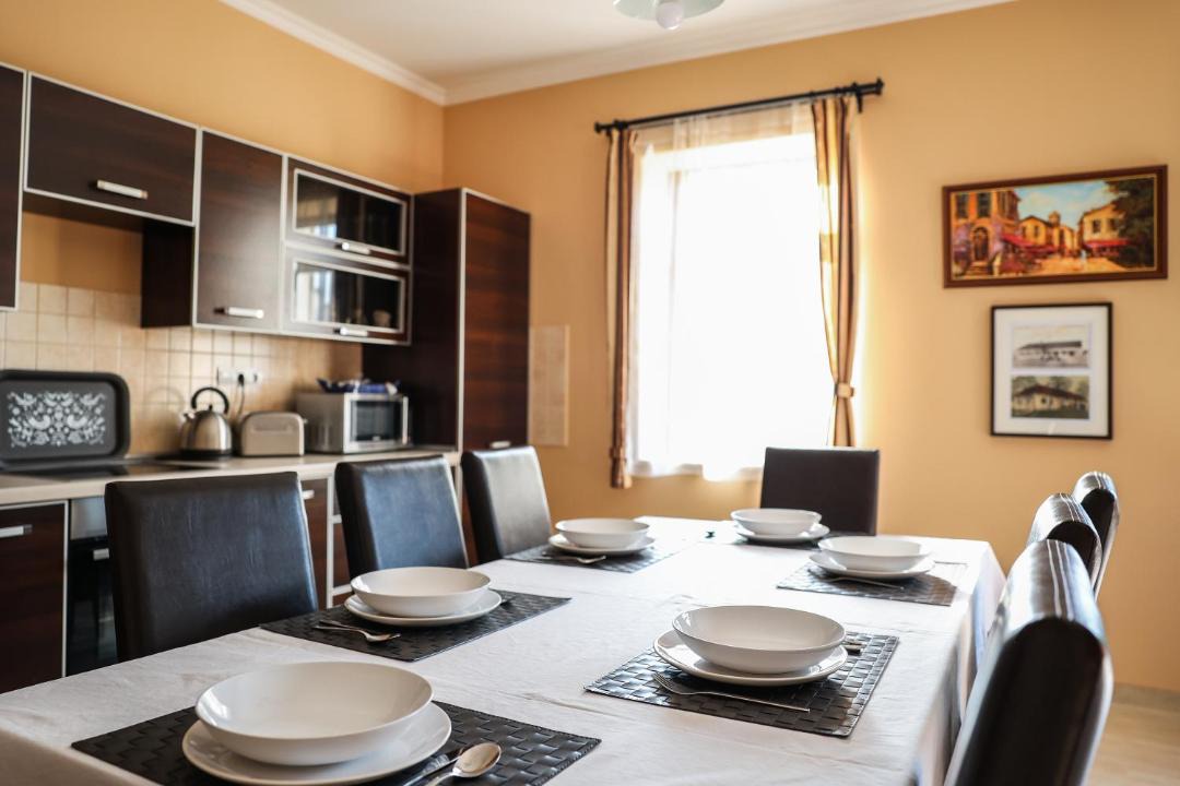 Photo of Livingroom in Many