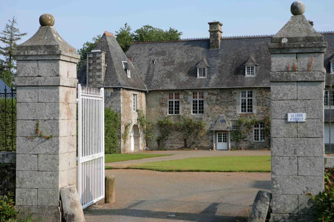 Photo of Buildings in Equilly