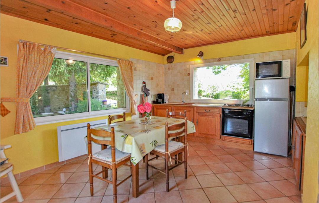 Photo of Kitchen in Saint-Etienne-de-Boulogne