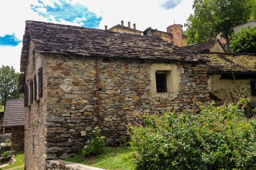 Photo of Buildings in Semione
