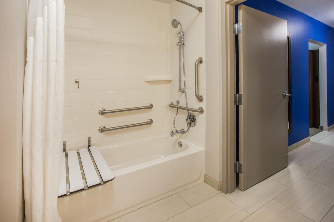 Photo of Bathroom in Onalaska