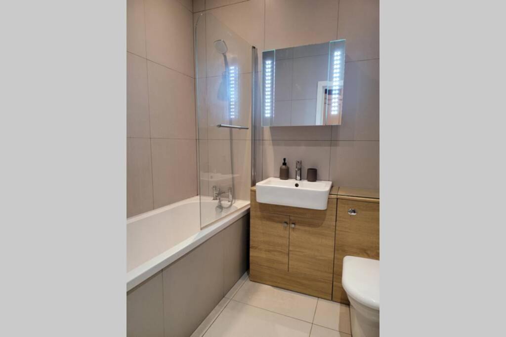 Photo of Bathroom in West Hendon