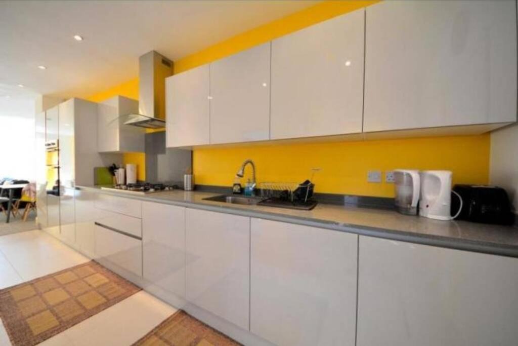 Photo of Kitchen in West Hendon