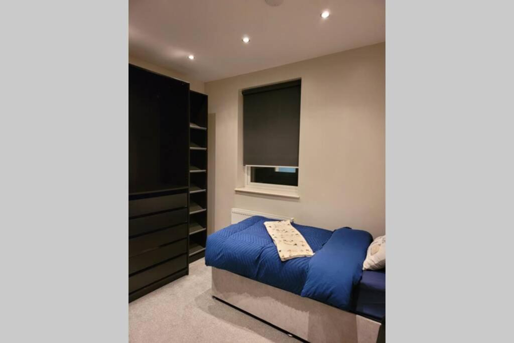Photo of Bedroom in West Hendon