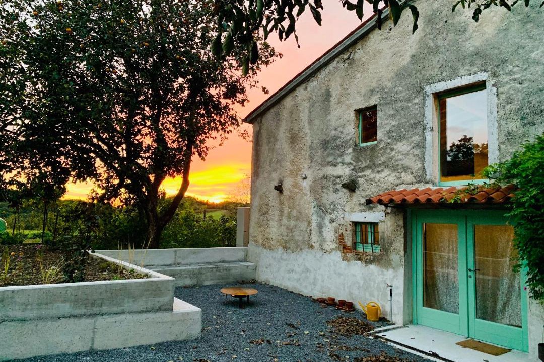 Photo of Buildings in Slap