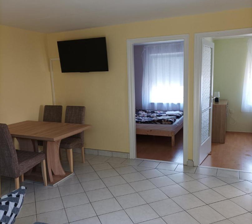 Photo of Livingroom in Zsorifurdo