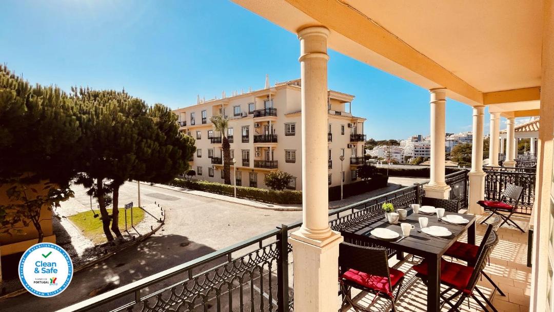 Photo of Patio Balcony in Oura