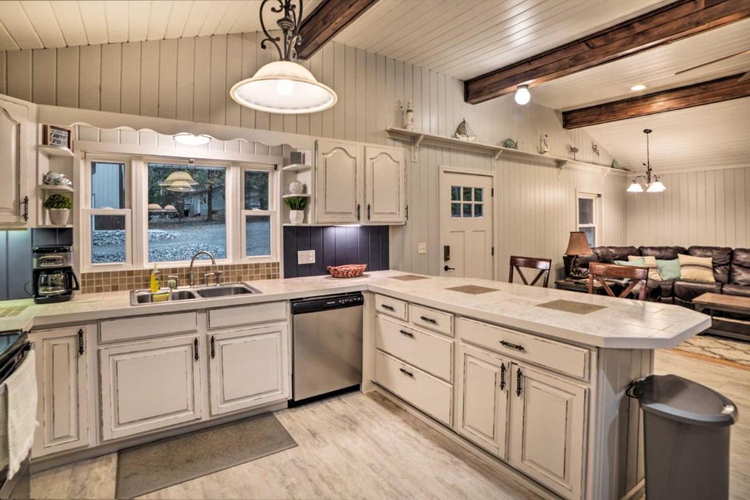 Photo of Kitchen in Benton